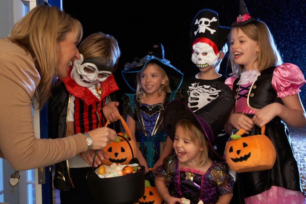 Trick Or Treat Ideas Make Your House The Neighborhood Hit