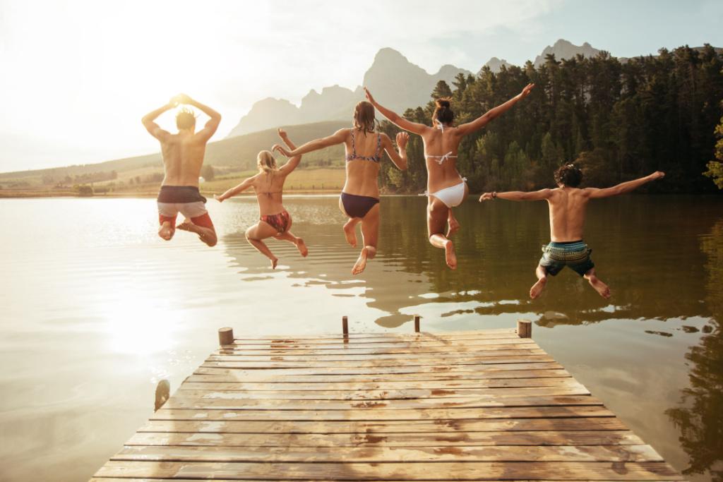 Games To Play With Friends Inside - 27 Fun Ideas I Let's Roam
